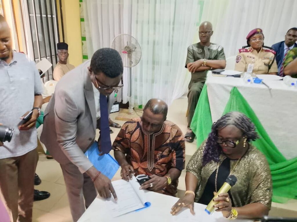 INEC Announces Restriction of Movement in Ibadan North As Bye-Election Candidates Sign Peace Accord